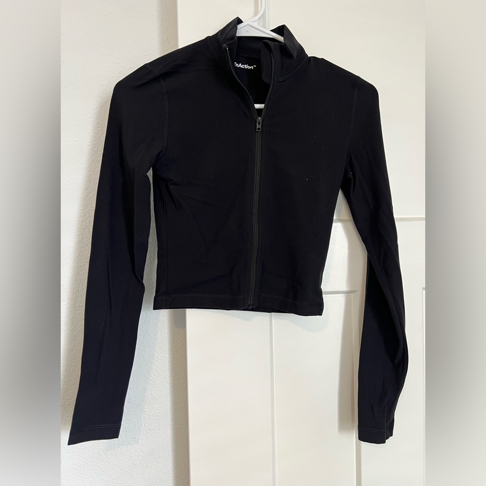 Aritzia TNA Jacket